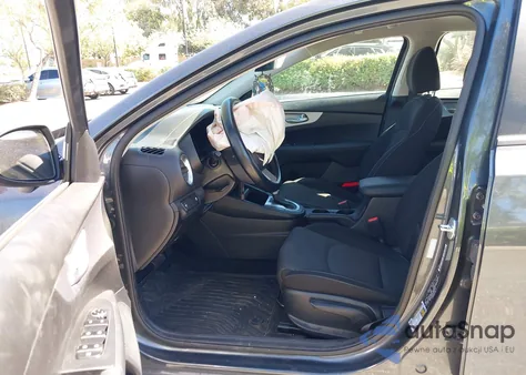 2023 Kia Forte Lx z USA, uszkodzony, nr VIN 3KPF24AD4PE565723